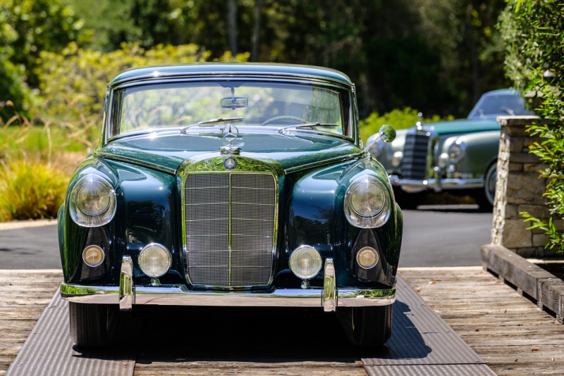 grundfor-italian-mercedes-300s-blue-green-300