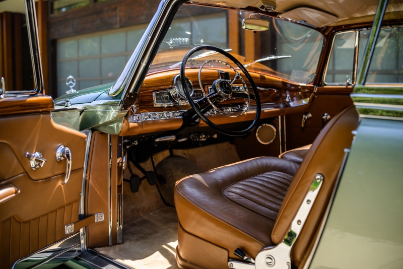 grundfor-italian-mercedes-300s-2-tone-099