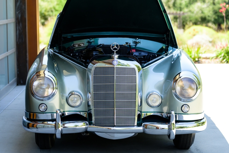 grundfor-italian-mercedes-300s-2-tone-195