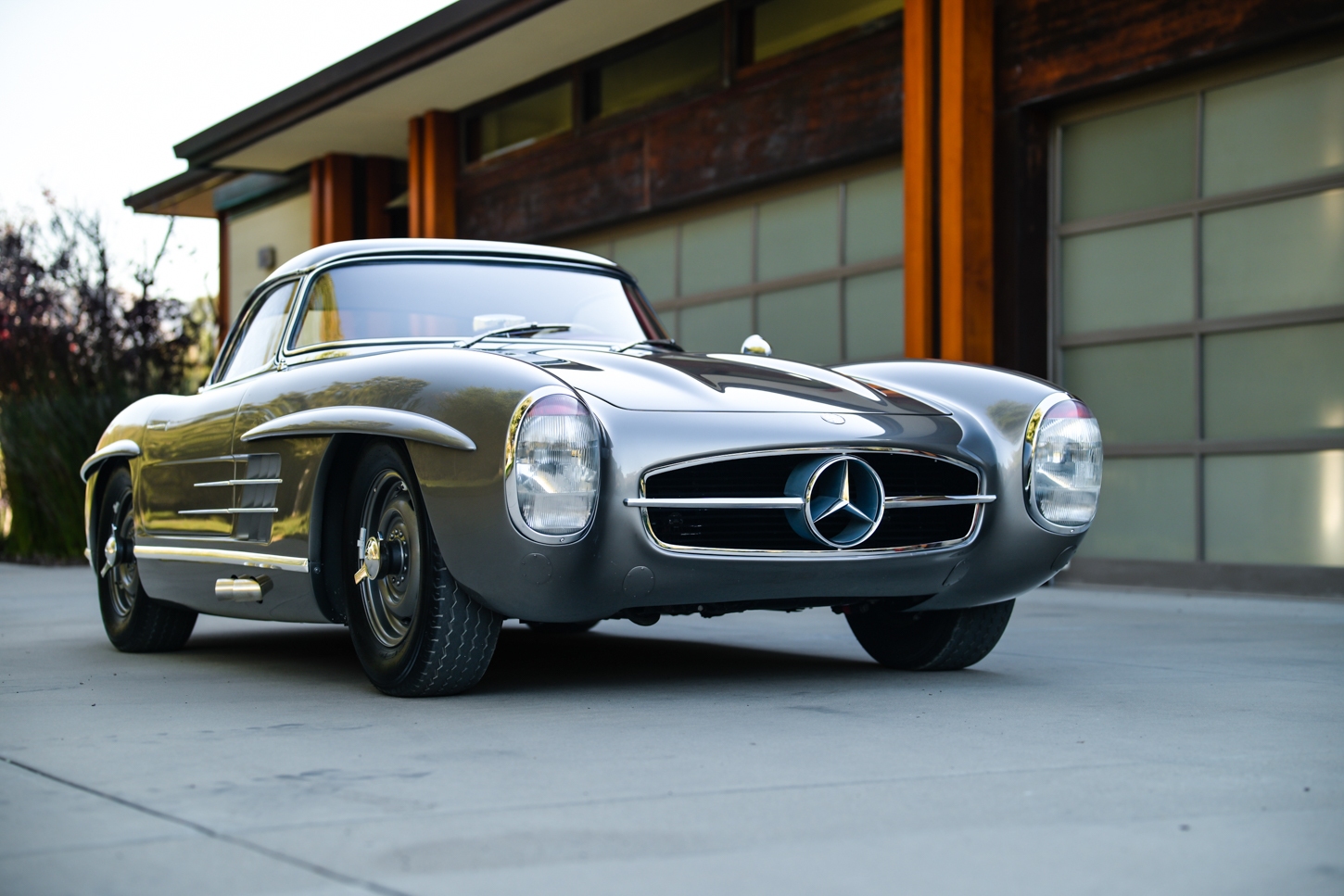 grundfor-mercedes-300sl-roadster-metallic-gray-052