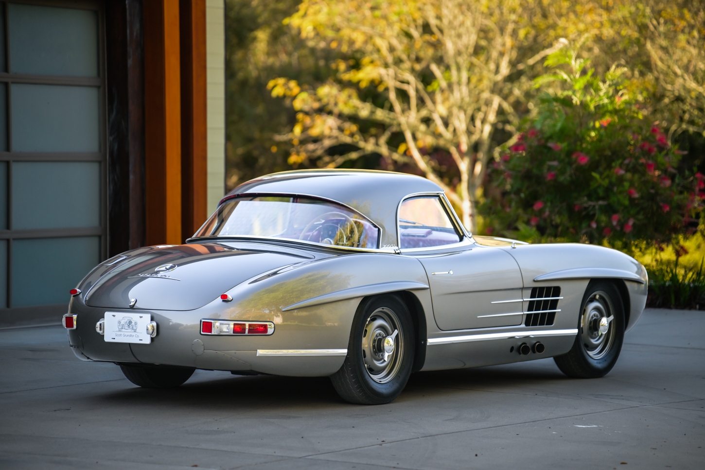 grundfor-mercedes-300sl-roadster-metallic-gray-065