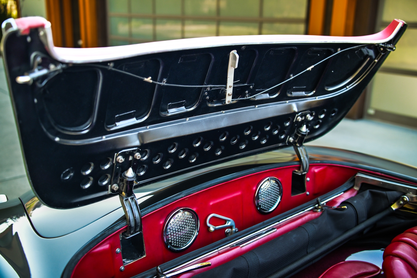 grundfor-mercedes-300sl-roadster-metallic-gray-102