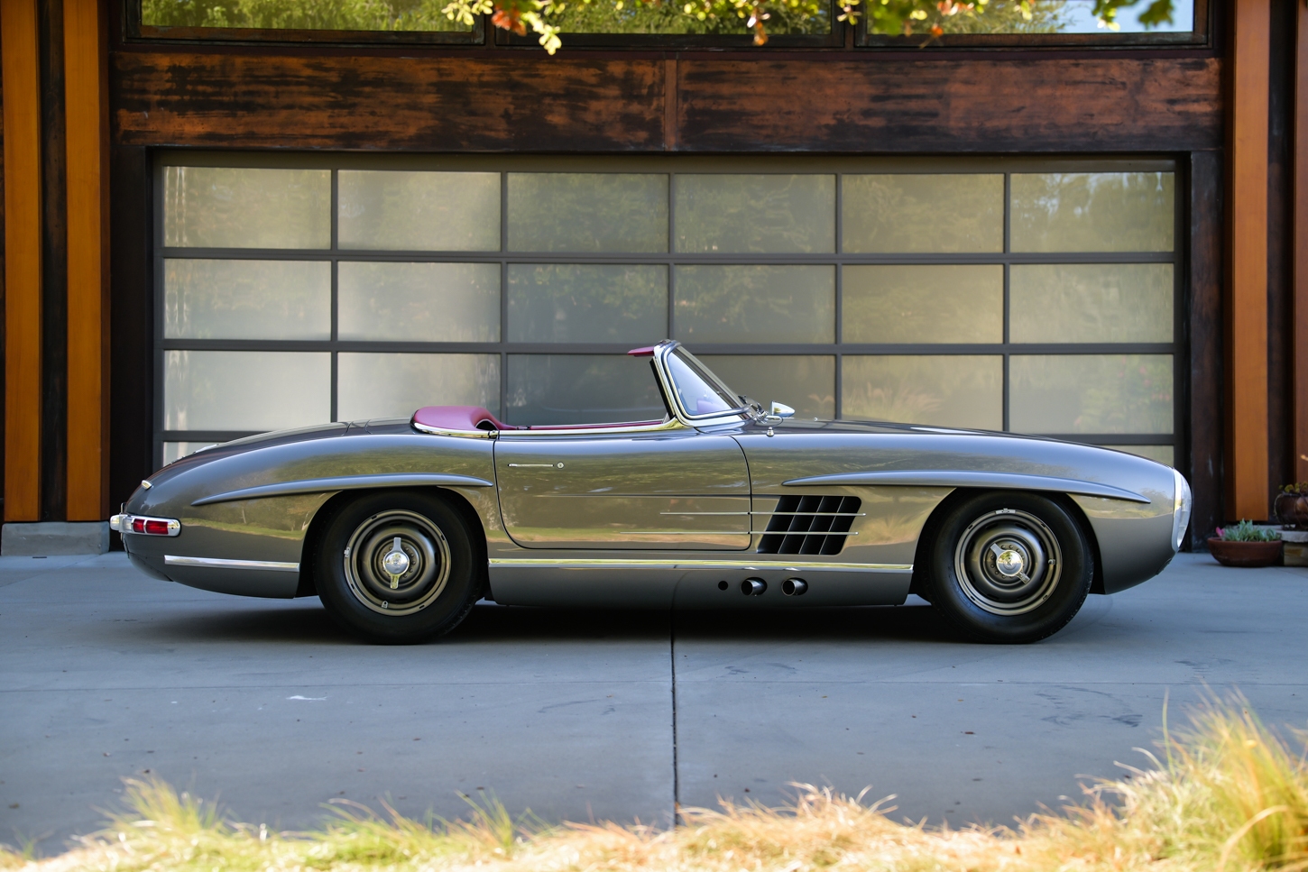 grundfor-mercedes-300sl-roadster-metallic-gray-103