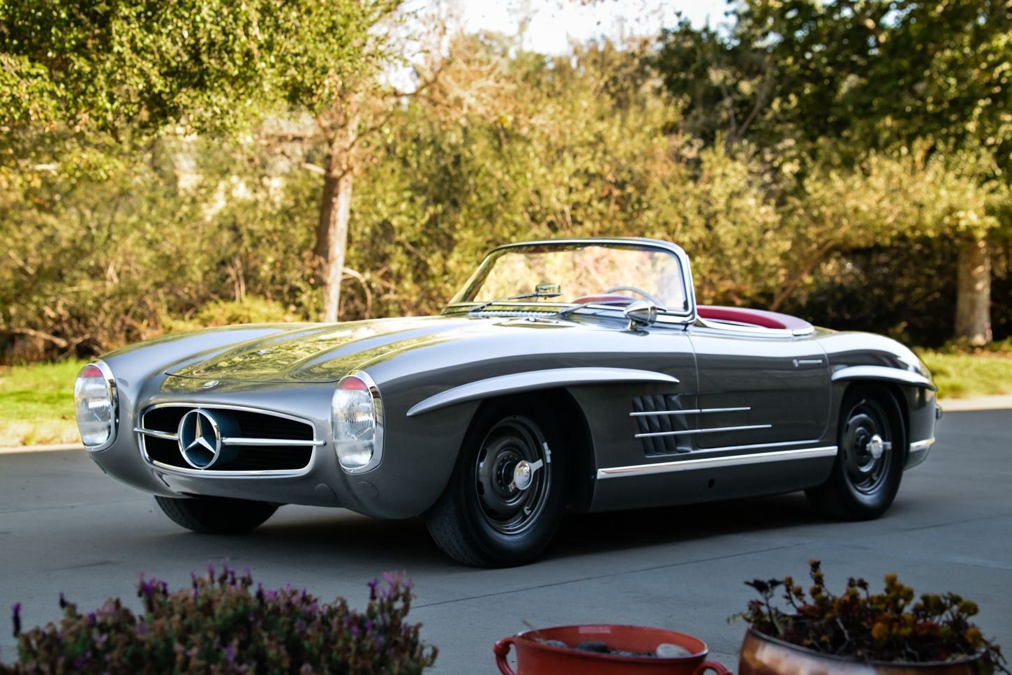 grundfor-mercedes-300sl-roadster-metallic-gray-113