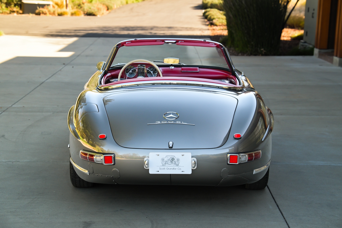 grundfor-mercedes-300sl-roadster-metallic-gray-156