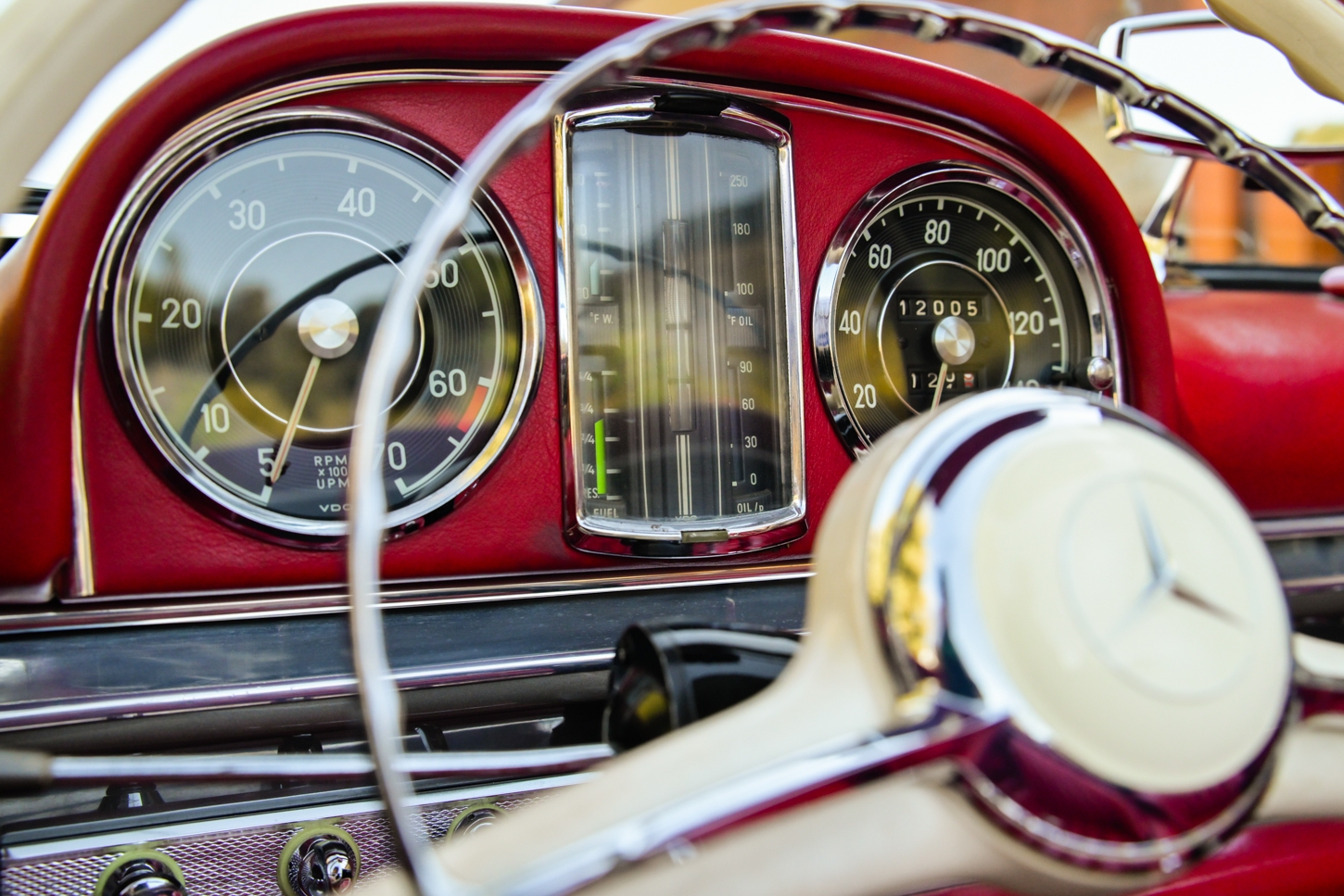 grundfor-mercedes-300sl-roadster-metallic-gray-198