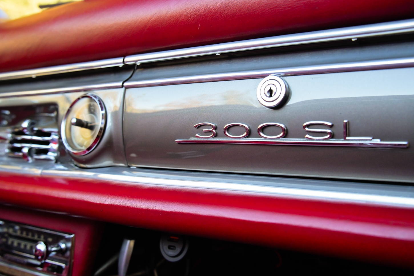 grundfor-mercedes-300sl-roadster-metallic-gray-218