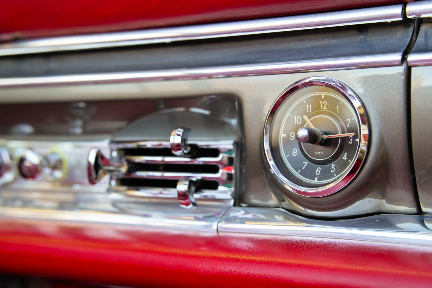 grundfor-mercedes-300sl-roadster-metallic-gray-219