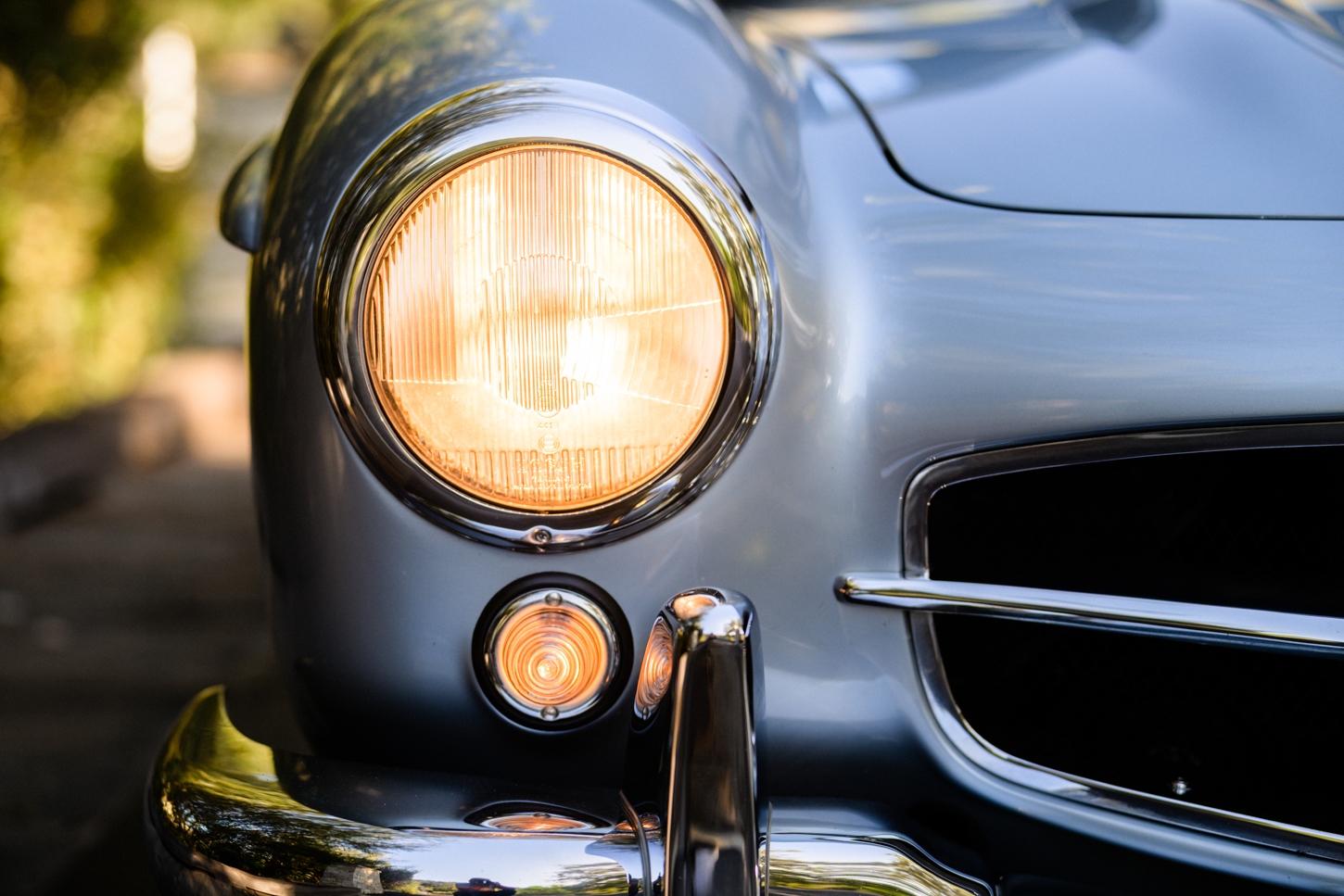 grundfor-mercedes-300sl-gullwing-light-blue-plaid-050