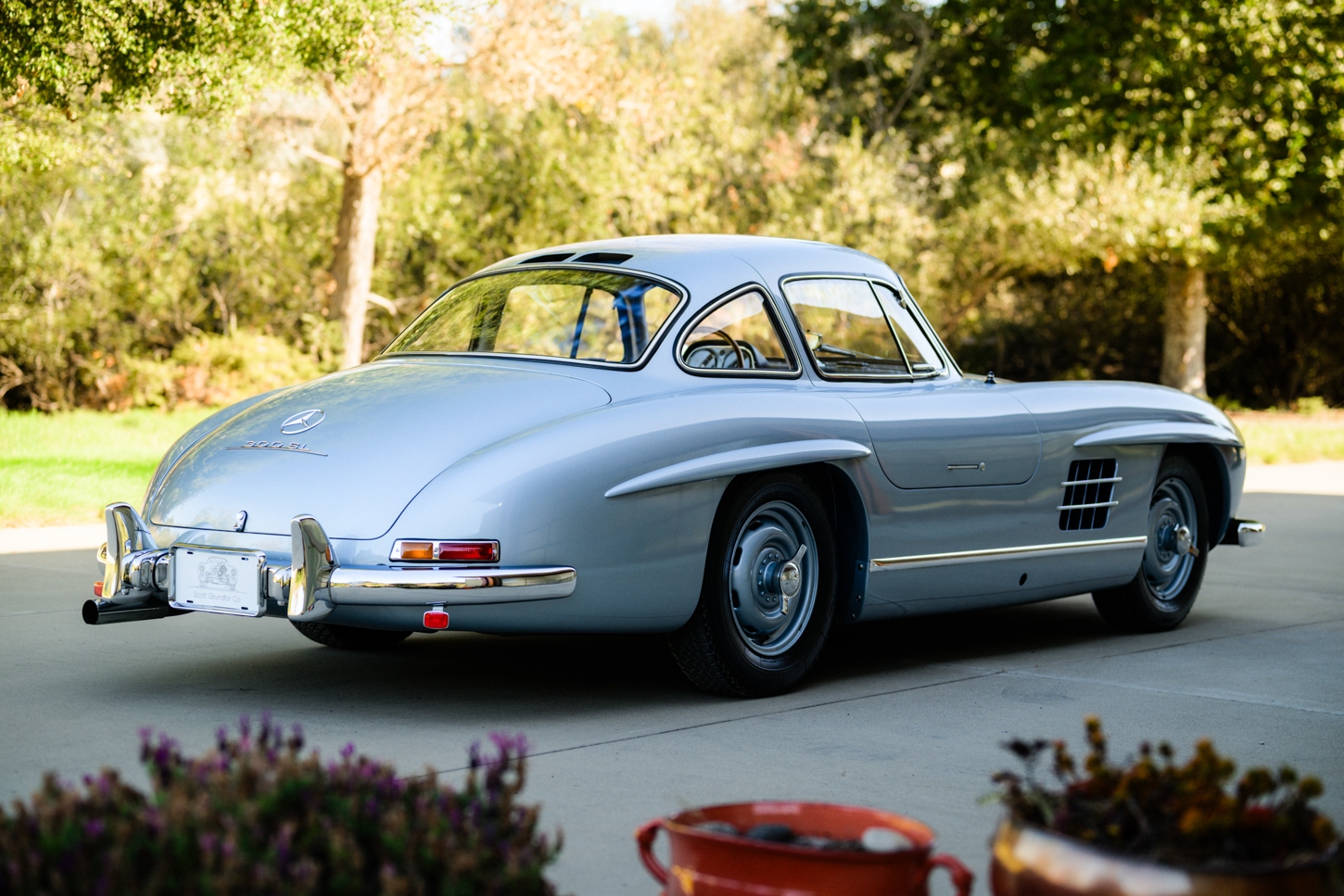 grundfor-mercedes-300sl-gullwing-light-blue-plaid-126