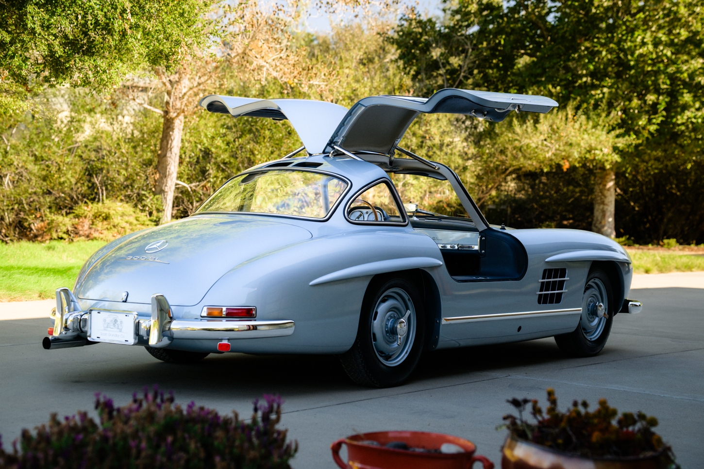 grundfor-mercedes-300sl-gullwing-light-blue-plaid-149