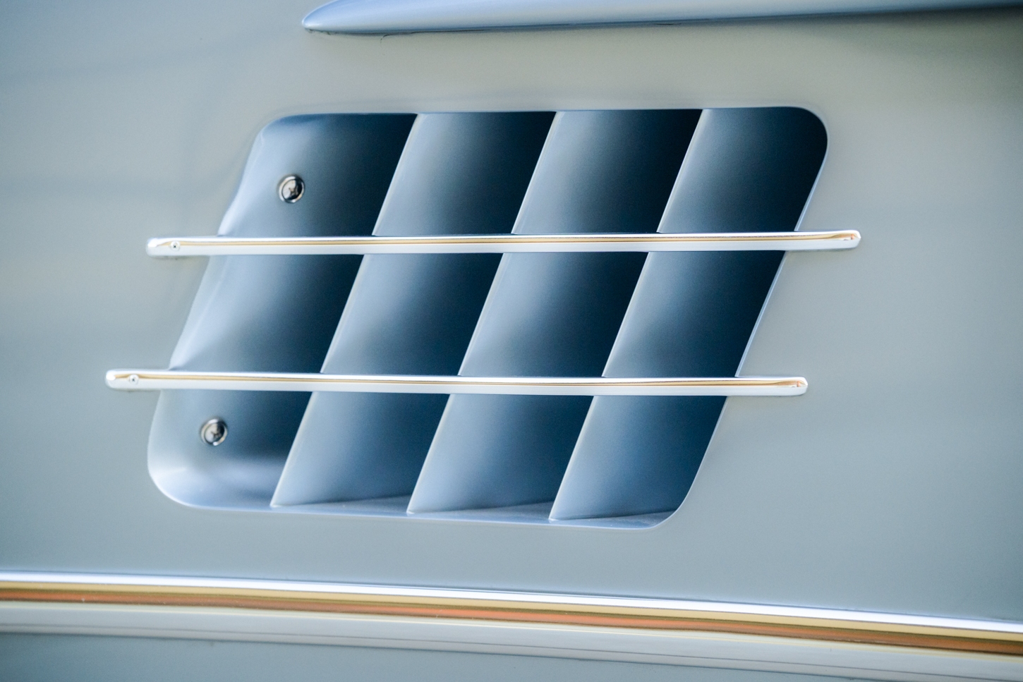 grundfor-mercedes-300sl-gullwing-light-blue-plaid-169