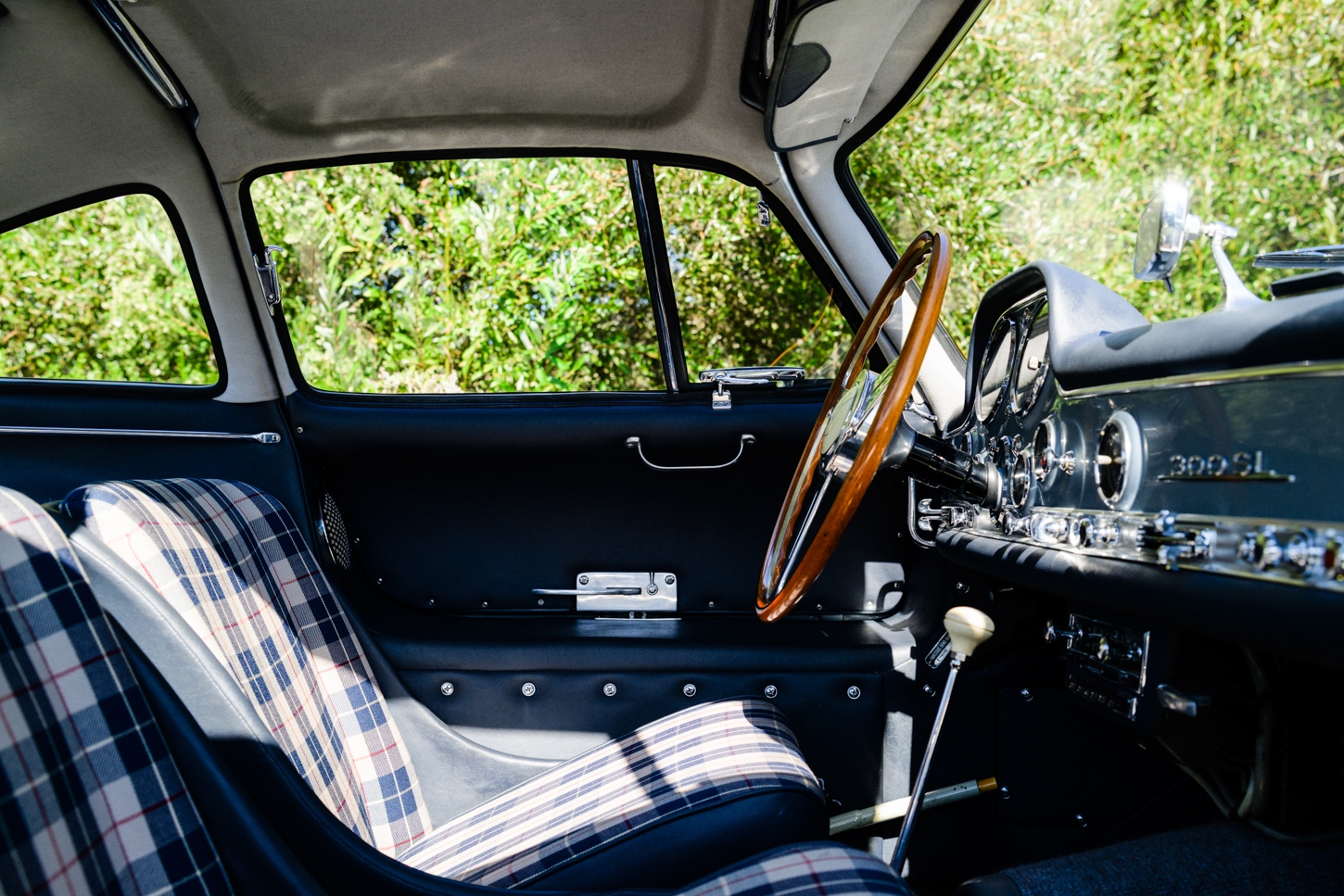 grundfor-mercedes-300sl-gullwing-light-blue-plaid-329