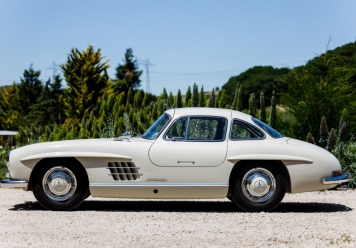 grundfor-20200505-300sl-gullwing-pearl-022