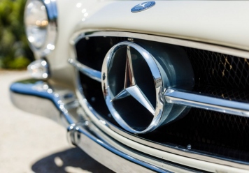 grundfor-20200505-300sl-gullwing-pearl-245