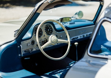 grundfor-20200505-300sl-gullwing-pearl-255