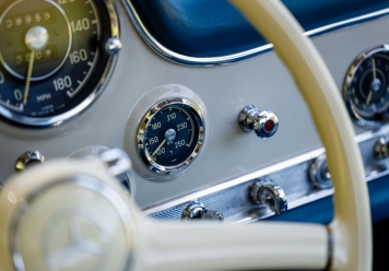 grundfor-20200505-300sl-gullwing-pearl-465