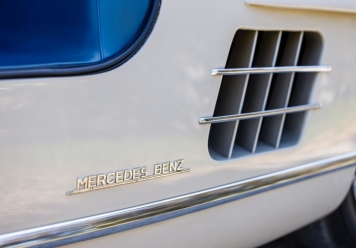 grundfor-20200505-300sl-gullwing-pearl-505