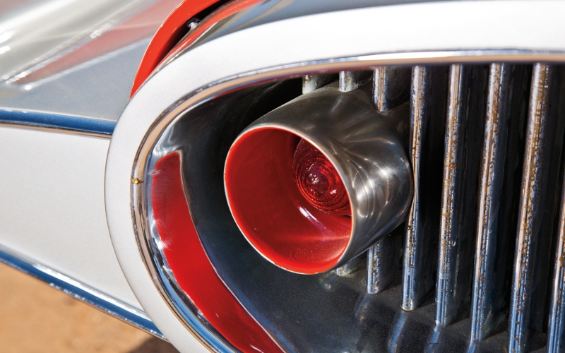 1955-ghia-gilda-taillight