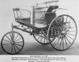 Benz Motor Car of 1888th single-cylinder four-stroke engine. of about 1.5 hp at 250-300 rpm. 2 speeds of up to about 16 km / hr. Costs about RM 3000.