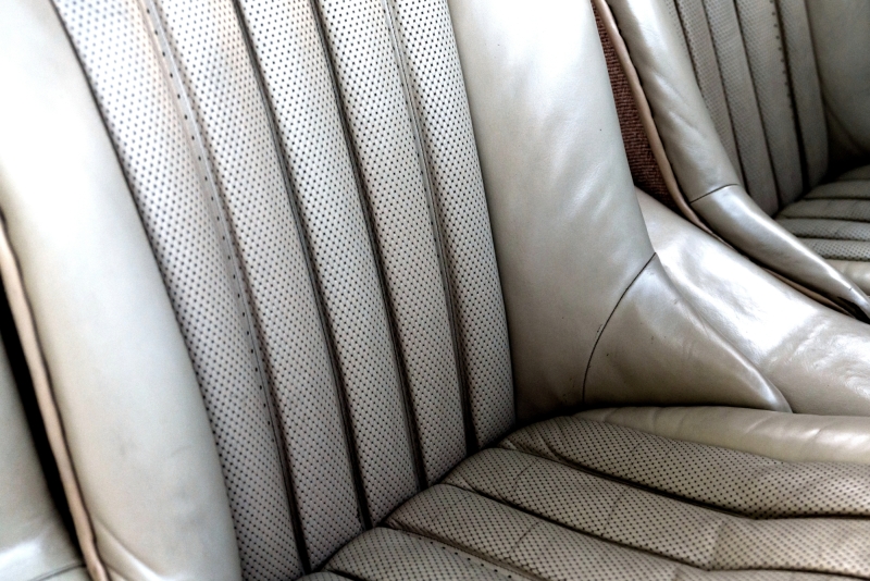 grundfor-mercedes-300sl-red-ivory-641