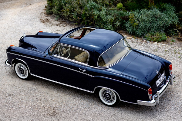 1960 Mercedes-Benz 220 SE Sunroof Coupe