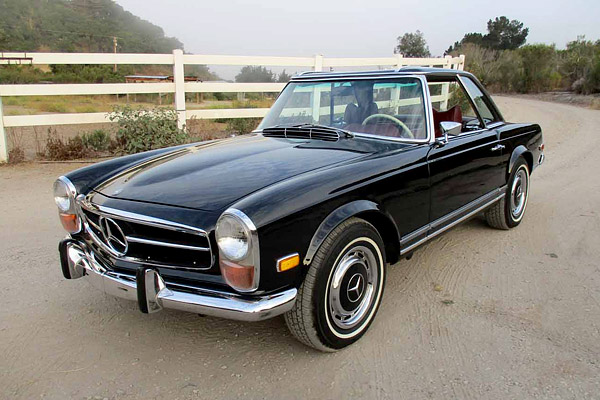 1971 Mercedes-Benz 280 SL in 040 Black