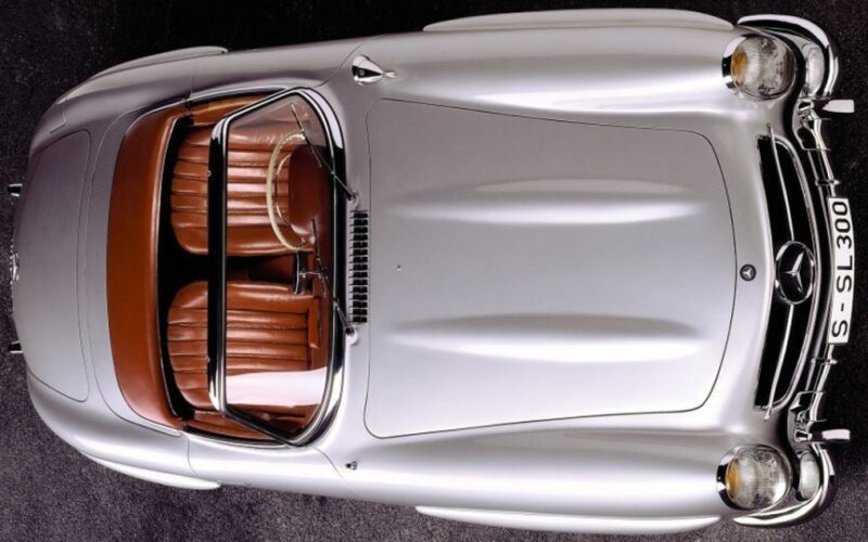 Mercedes-Benz 300 SL Roadster (W 198 II series) built from 1957 to 1963. (Daimler AG)