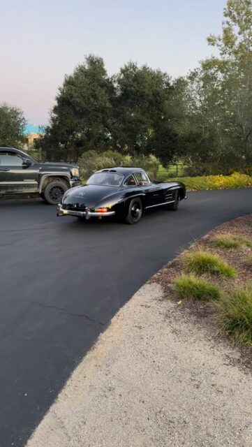 NSL. Rudge. Black. Dusk. How was that? You know the answer. 

#black
#300slgullwing 
#night 
#classiccars 
#experience