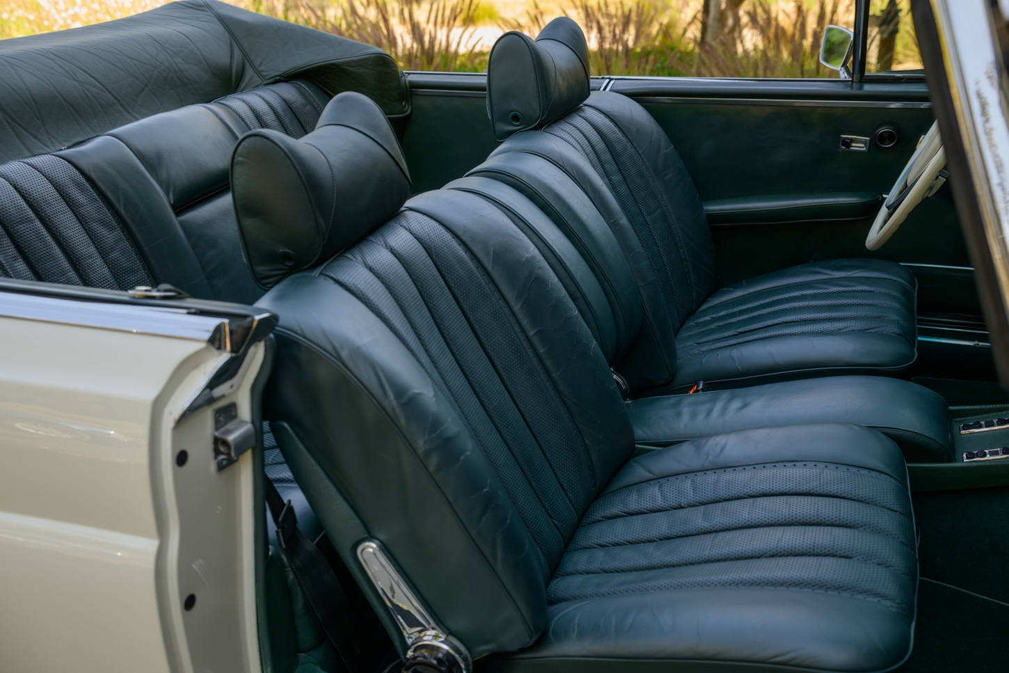 1971 MERCEDES-BENZ 280SL ZF5