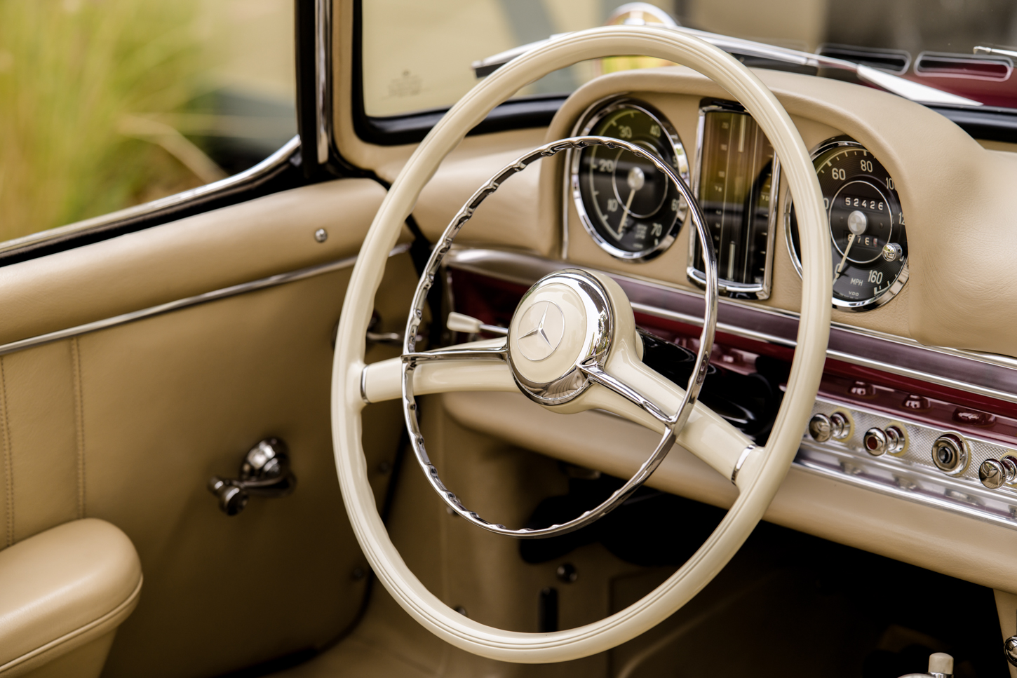 1957 MERCEDES-BENZ 300SL ROADSTER