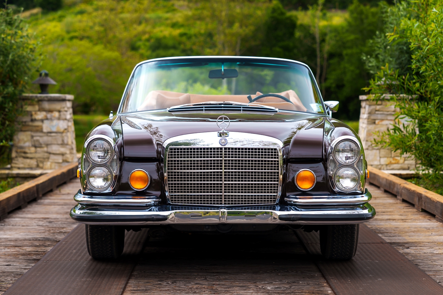 1971 MERCEDES-BENZ 280SL ZF5